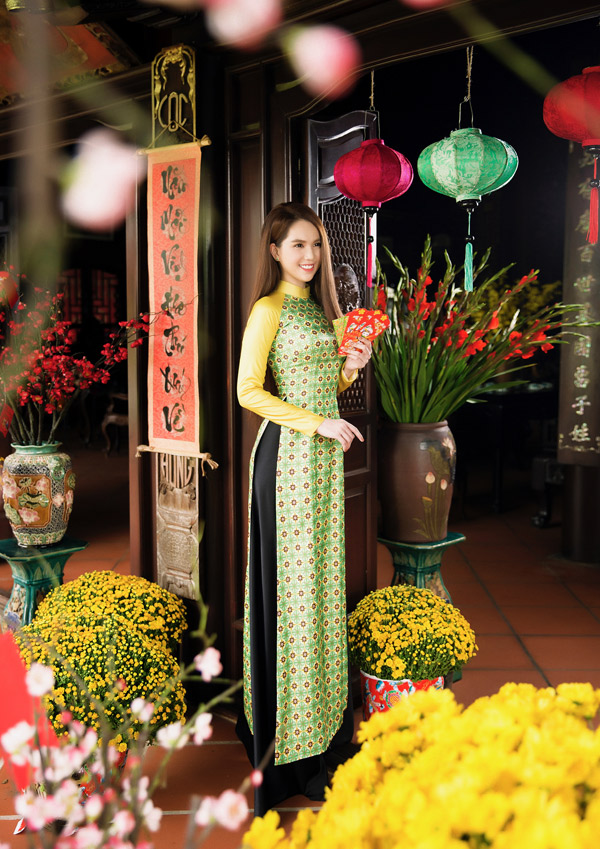 Ngọc Trinh cận kề tuổi 30 xinh tươi hút hồn